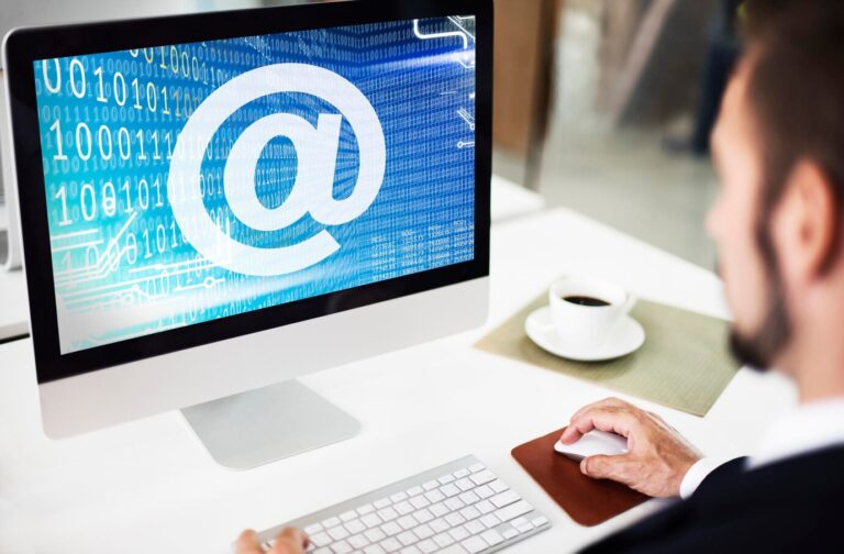 EML viewer for cloud-based email platforms